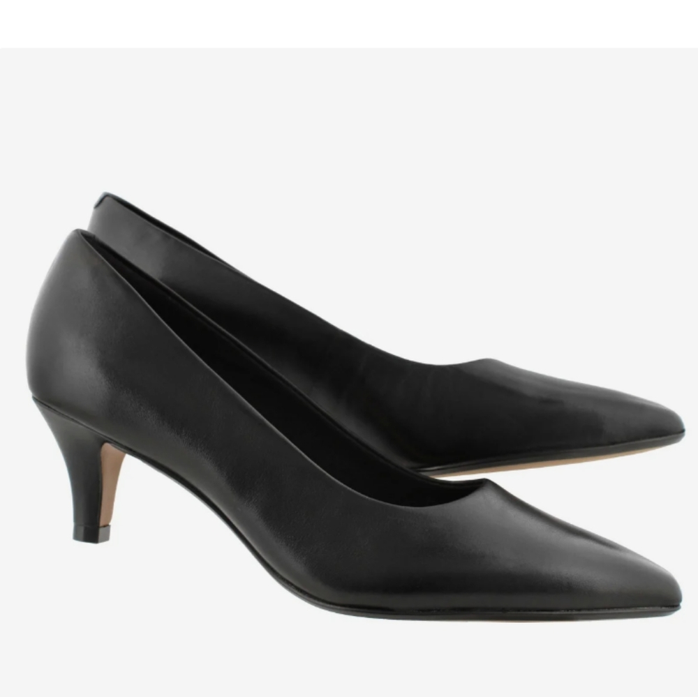 NWOB CLARKS Linvale Jerica black kitten heel shoes